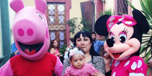 personajes corpóreos, disfraces corporeos, corpóreos chilenos, arriendo corporeos, corpóreos publicitarios, minie, disney, picachu, spiderman, superman, transformer